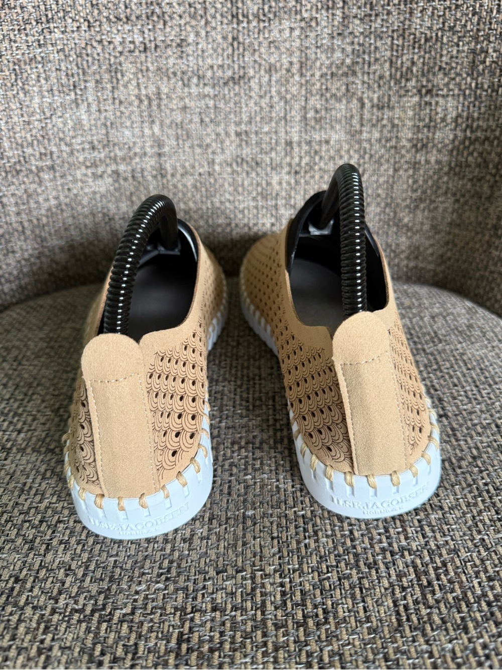 Isle Jacobsen Tulip Slip On Shoes Size 38 EUC - Picture 3 of 9